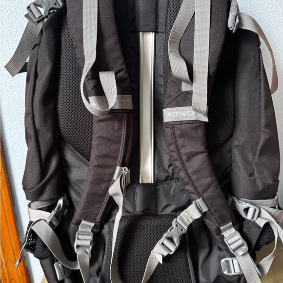 Kelty Backpack - Picture 2 of 7